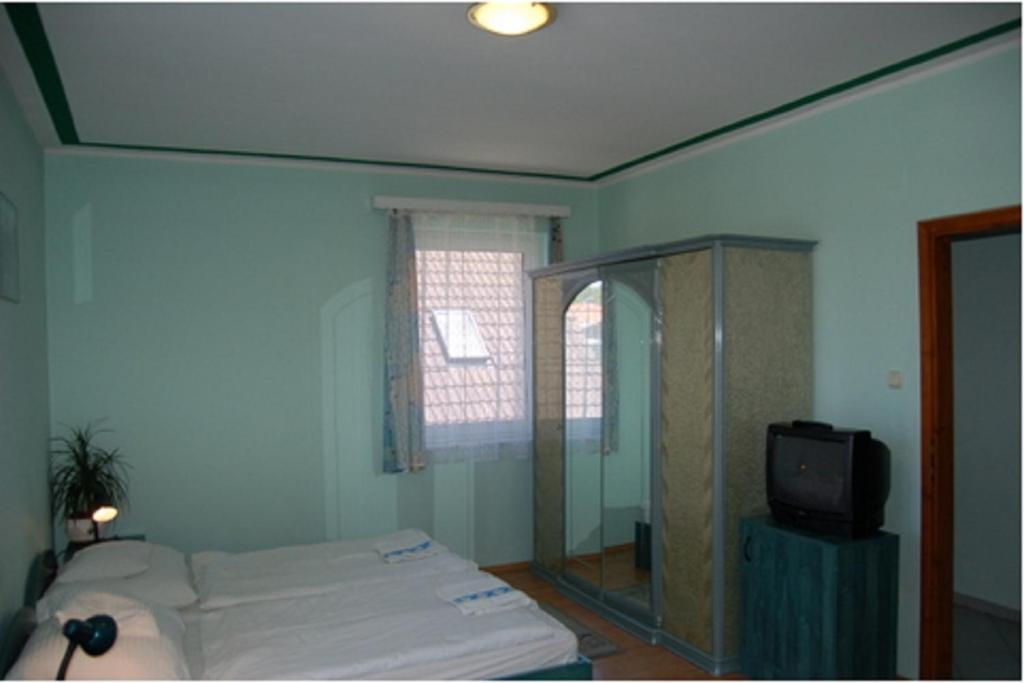 Apartmanhaz Cedrus 8 佐洛卡罗斯 外观 照片