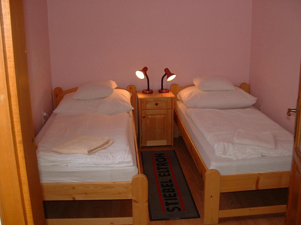 Apartmanhaz Cedrus 8 佐洛卡罗斯 客房 照片